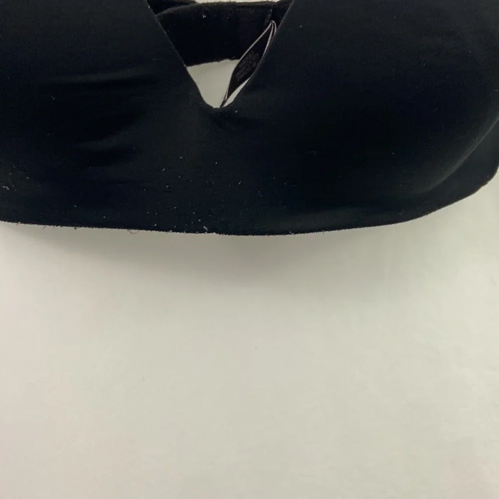 Victoria’s Secret Black No Wire 34C Bra - Picture 4 of 9